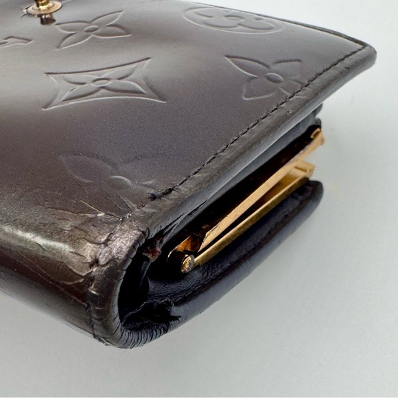Louis Vuitton Vernis Monogram Wallet | Professionally Repainted - Picture 5 of 12